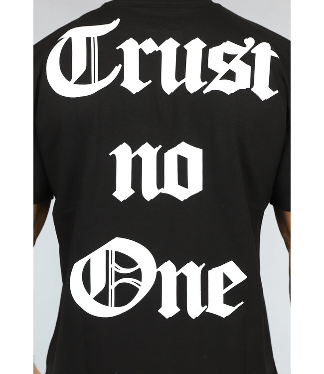 Zwart Heren Trust No One T-Shirt