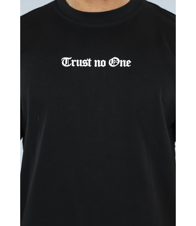 Zwart Heren Trust No One T-Shirt