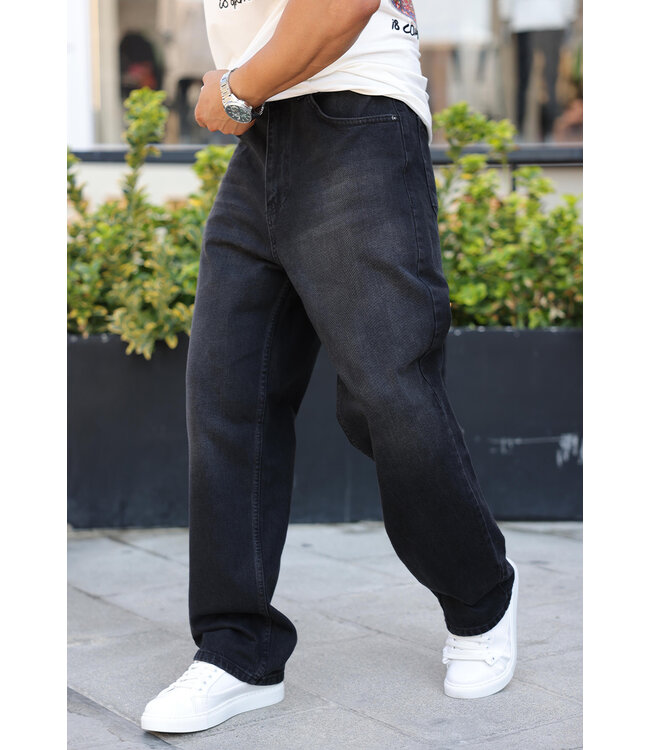 Loose Fit Zwarte Jeans met Subtiele Wassing en Rechte Pijpen voor Heren
