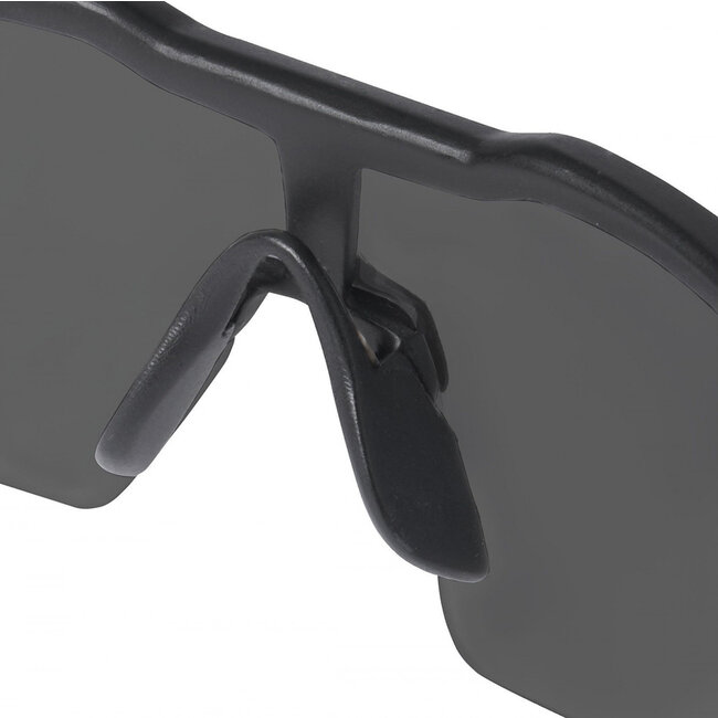 Lunettes de sécurité teintées Milwaukee