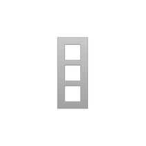 Drievoudige verticale afdekplaat, Intense sterling