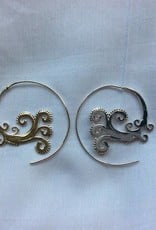 Earring silver colour curly wurly