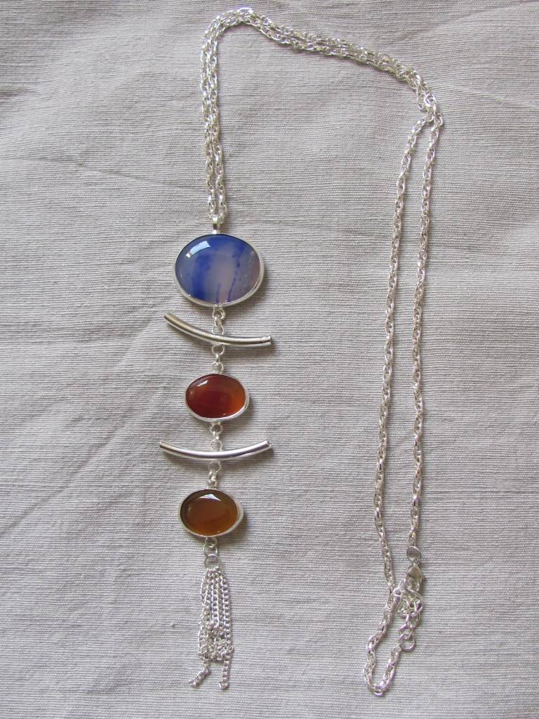 Pendant necklace hand made with real stones