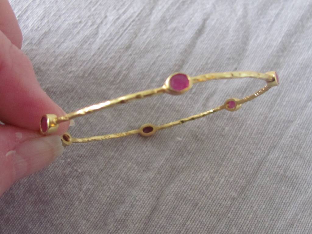 Bangle gold on silver ruby