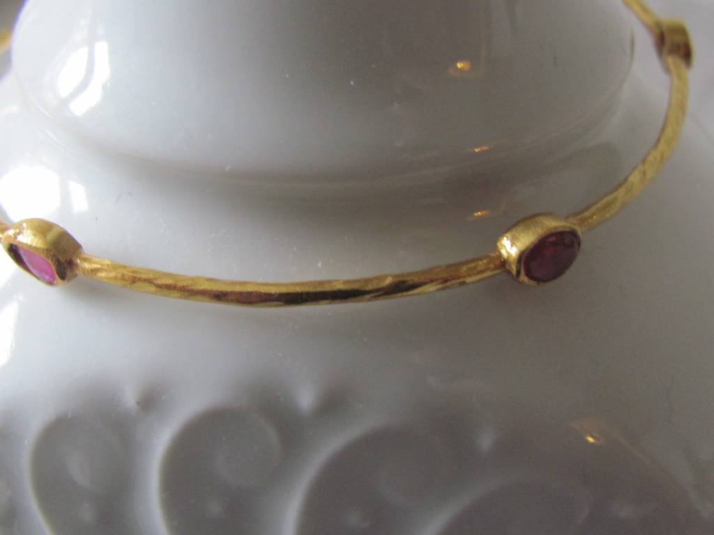 Bangle gold on silver ruby