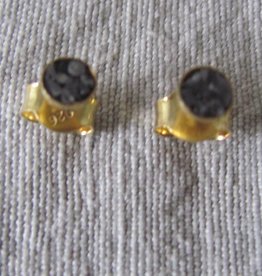 Ear stud gold on silver with diamond chips
