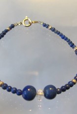 Armband met kralen van zilver en lapis lazuli