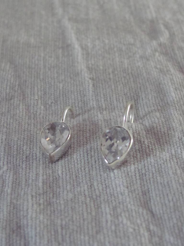 Zilver oorbel teardrop zircon