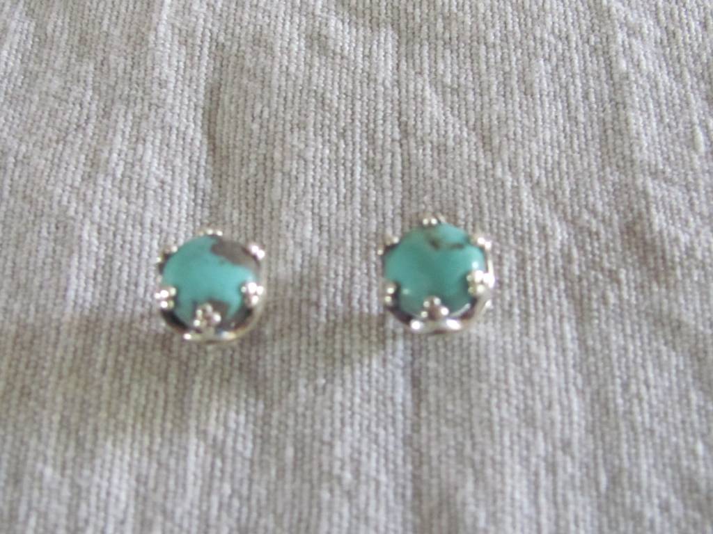 Silver earring  turquoise stud