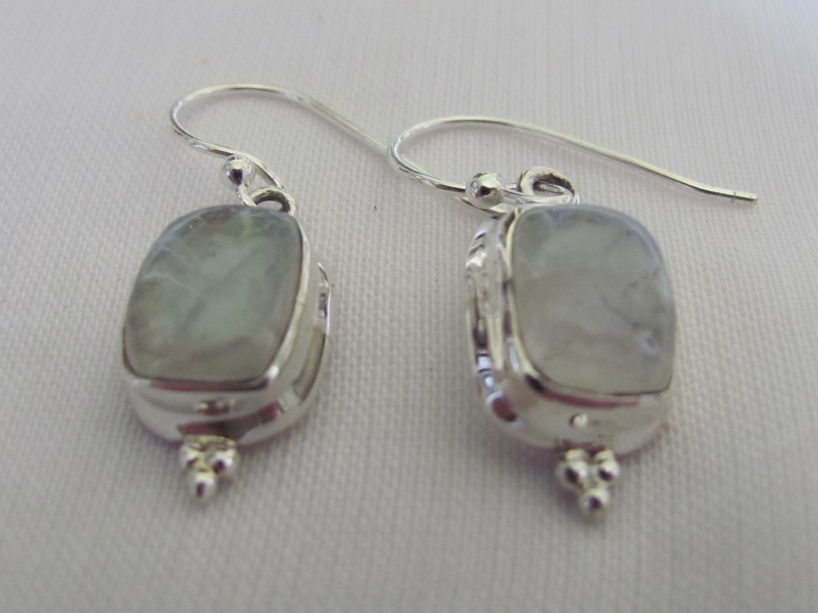 Earring silver with cabouchon cut  rainbow moonstone