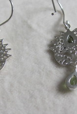 Earring silver with peridot stones