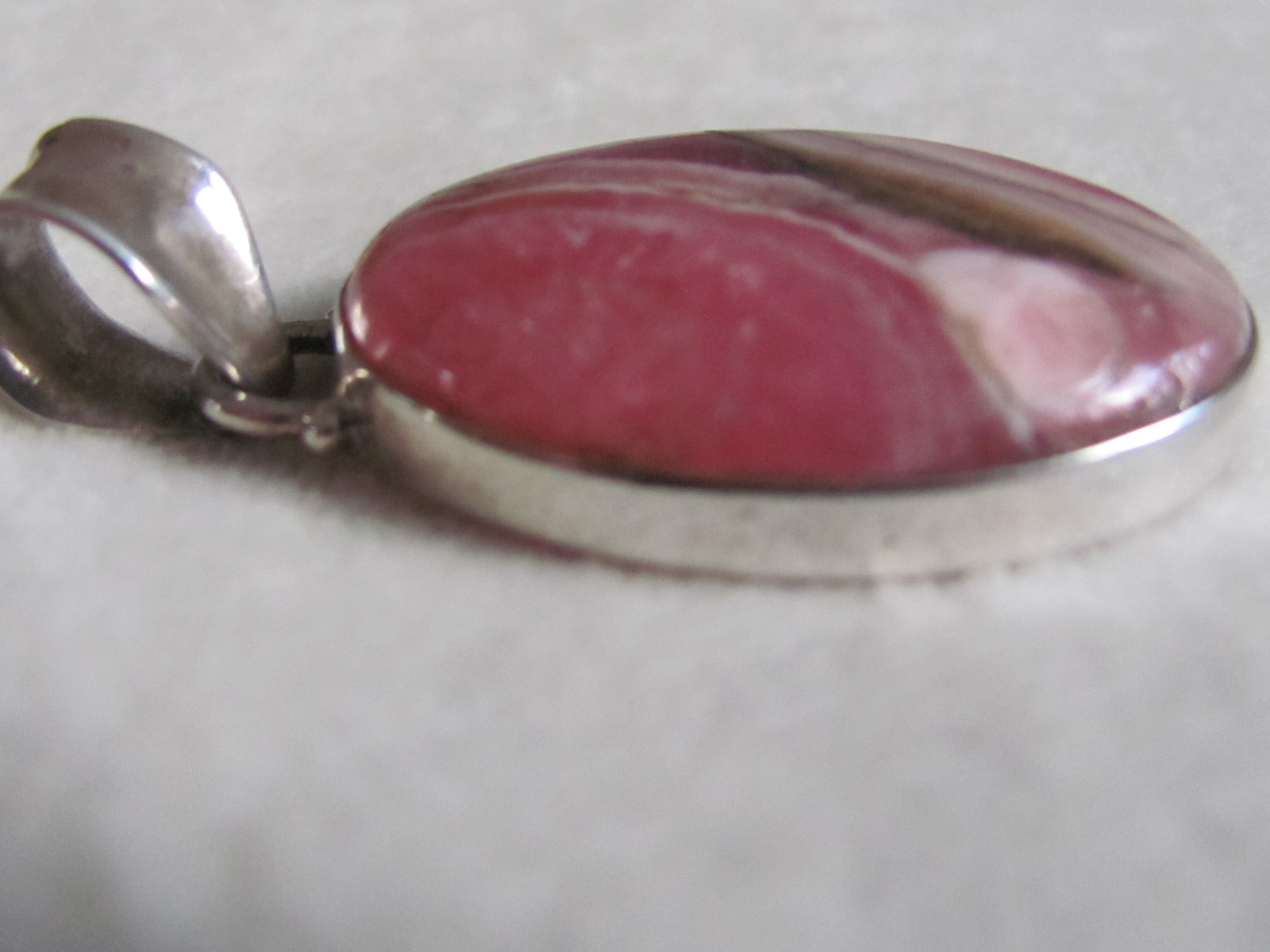 Pendant silver rhodocrosite