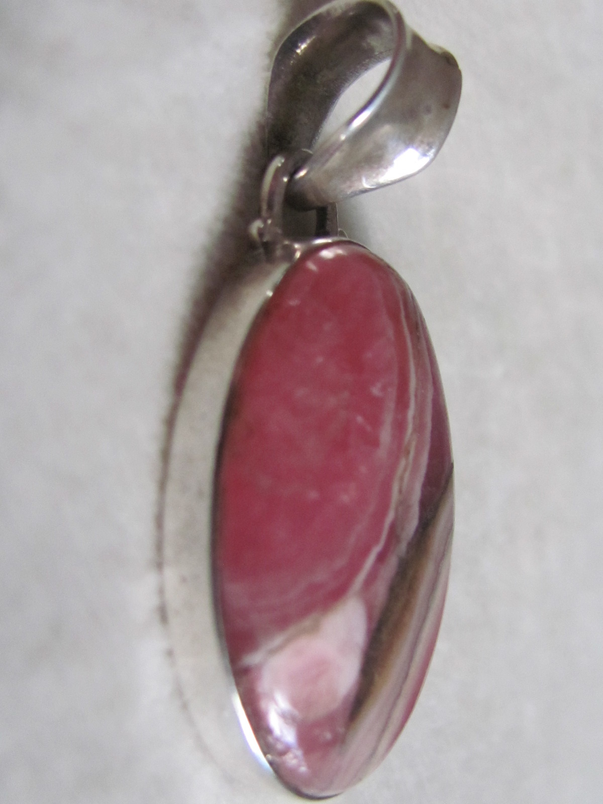 Pendant silver rhodocrosite