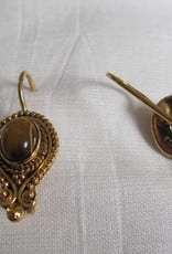 Earring gold on silver with  tiger eye stone