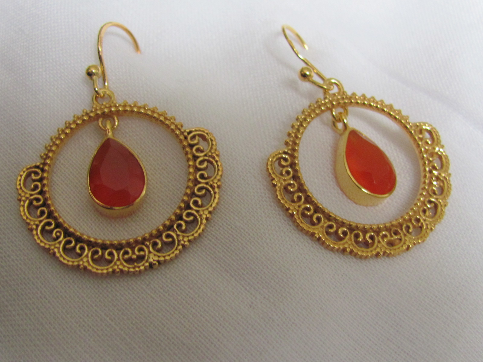 Earring gold on silver with cornelian