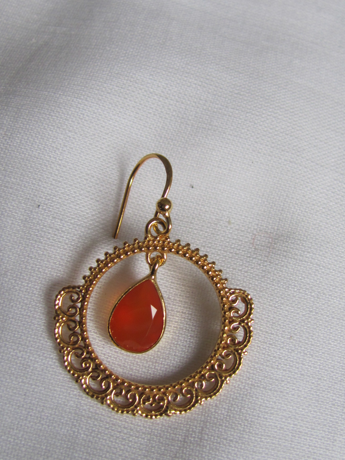 Earring gold on silver with cornelian