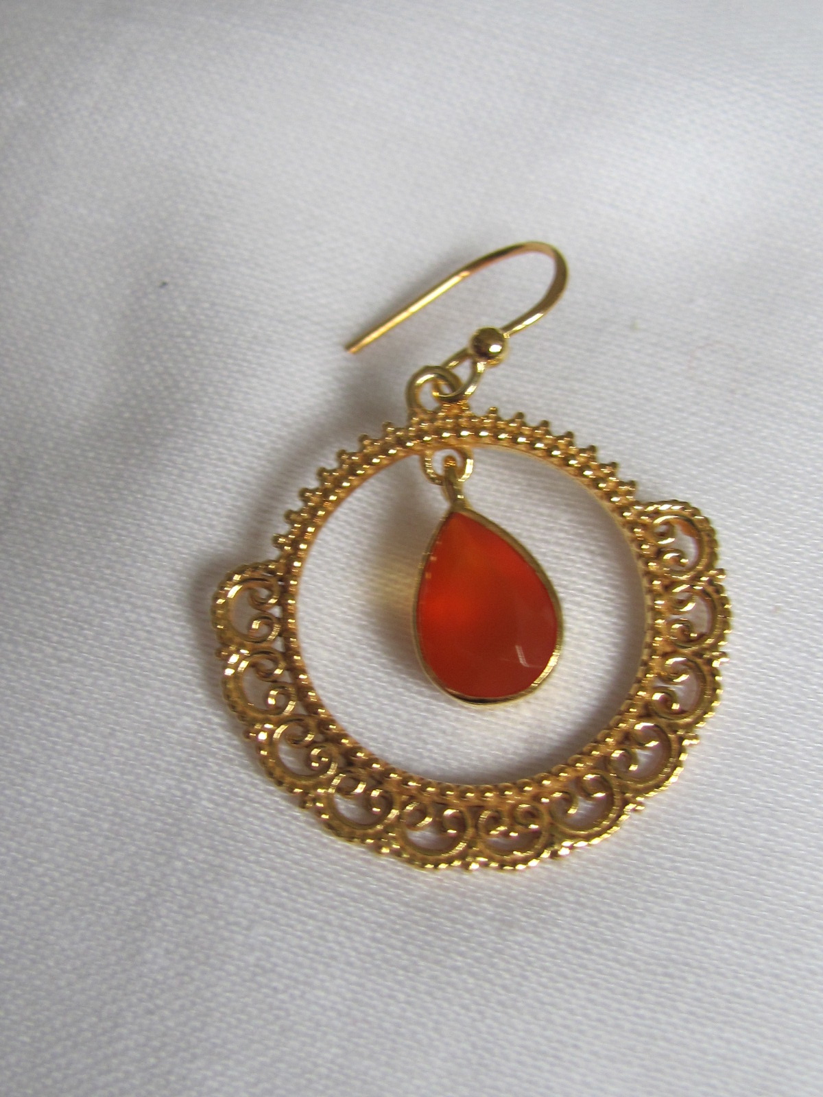 Earring gold on silver with cornelian