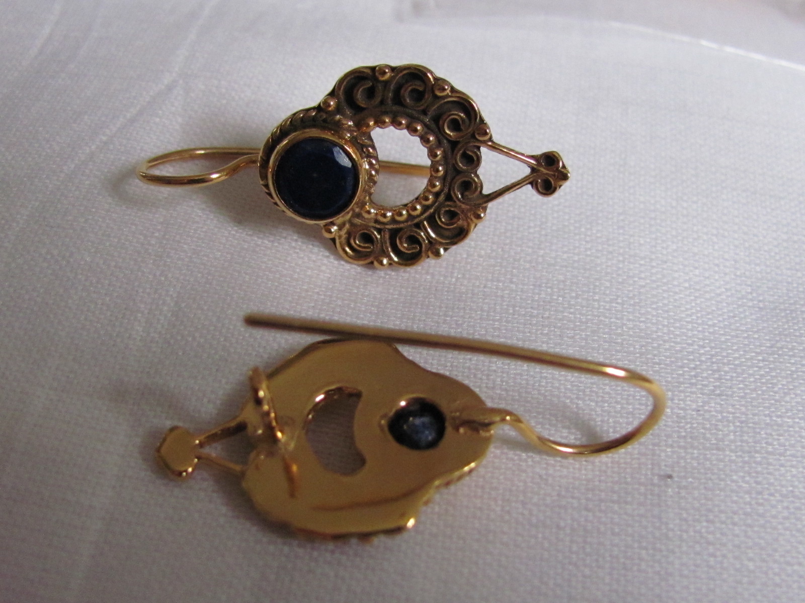 Earring  gold plating on silver with iolite