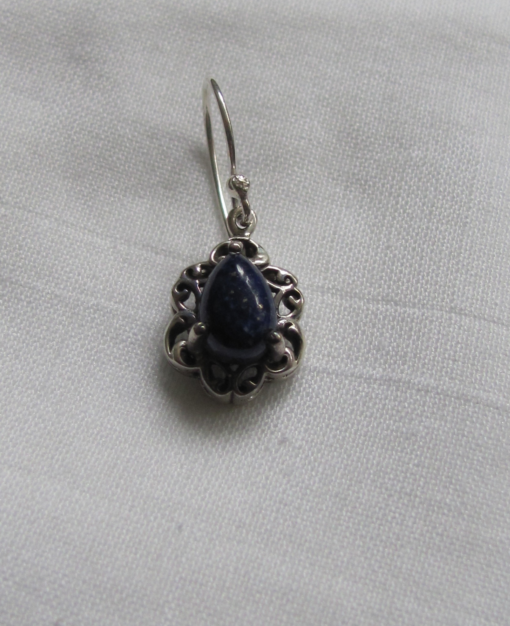 Earring silver  with  lapis lazuli stone