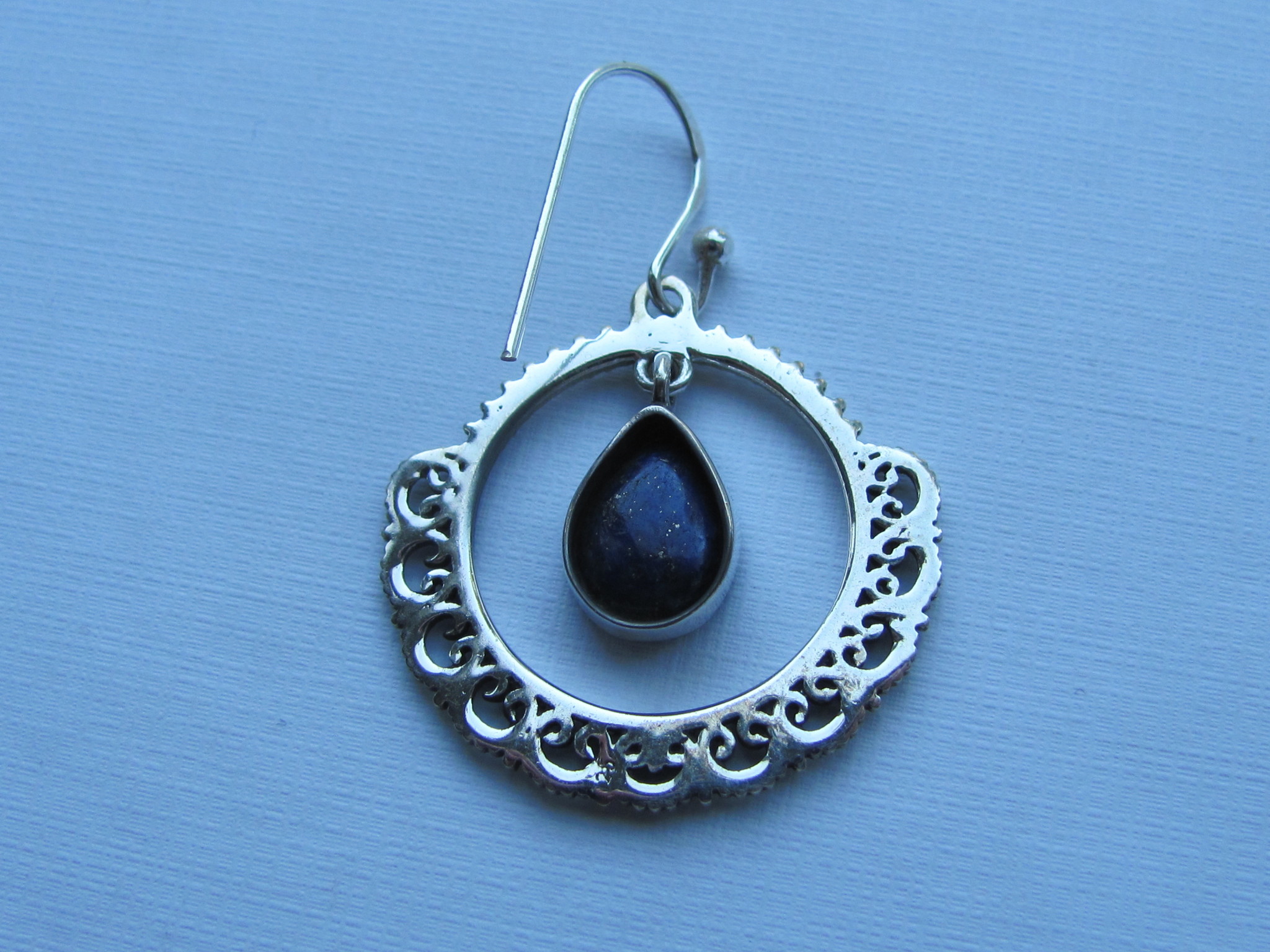 Earring silver  with  lapis lazuli stone