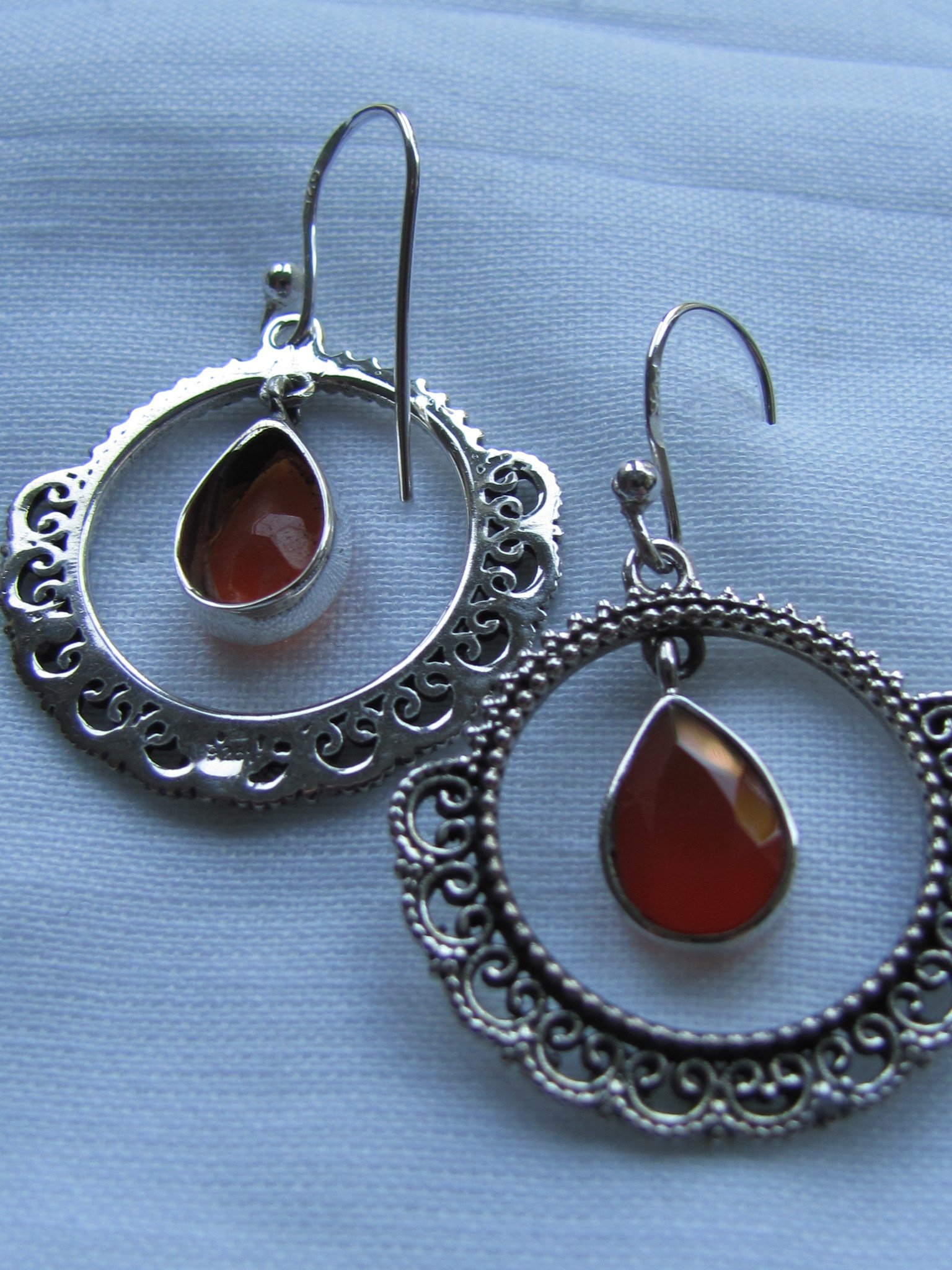 Earring silver with cornelian