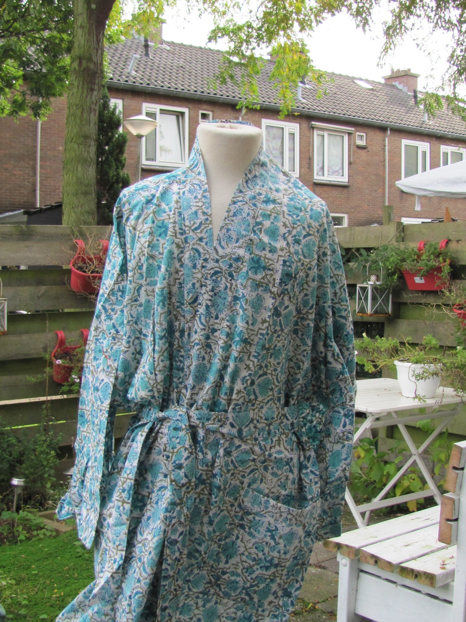 Kimono, dressing gown hand printed with vegetable dyes