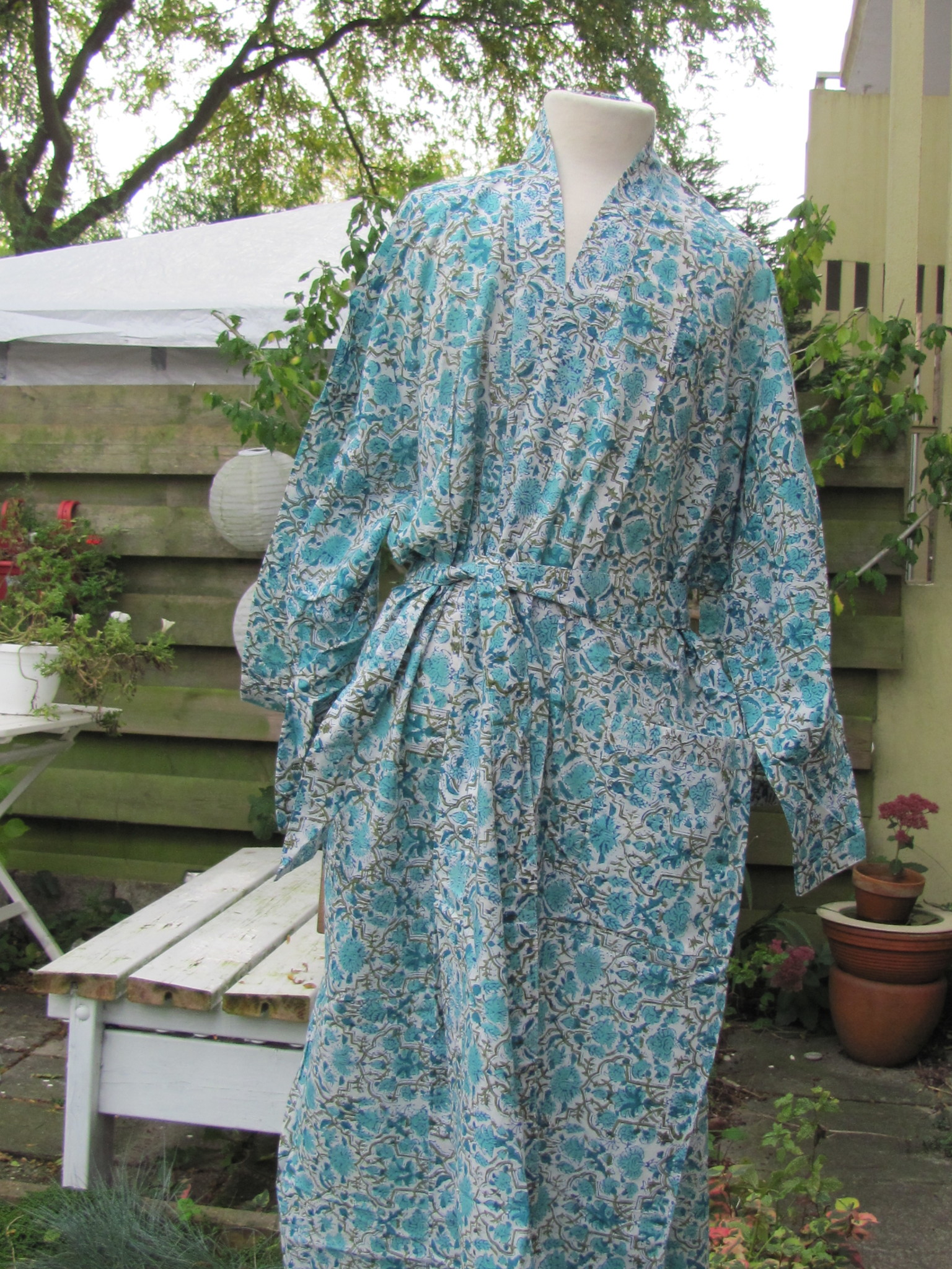 Kimono, dressing gown hand printed with vegetable dyes