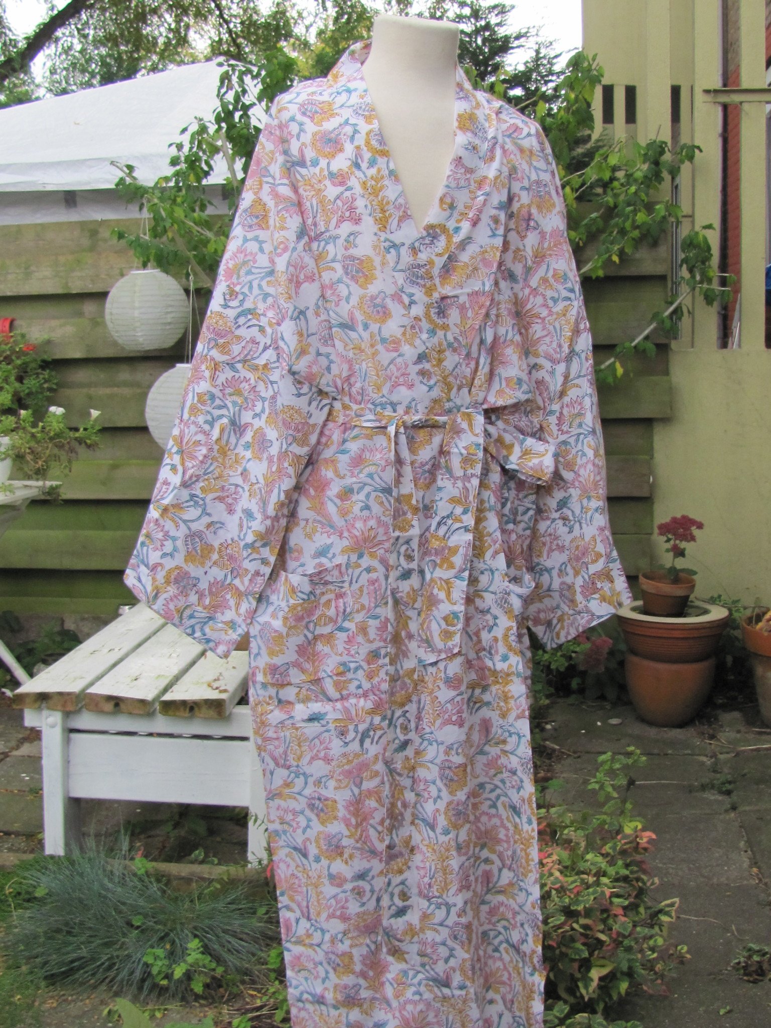 Kimono, dressing gown, home clothes  hand printed with vegetable dyes. 100% cotton