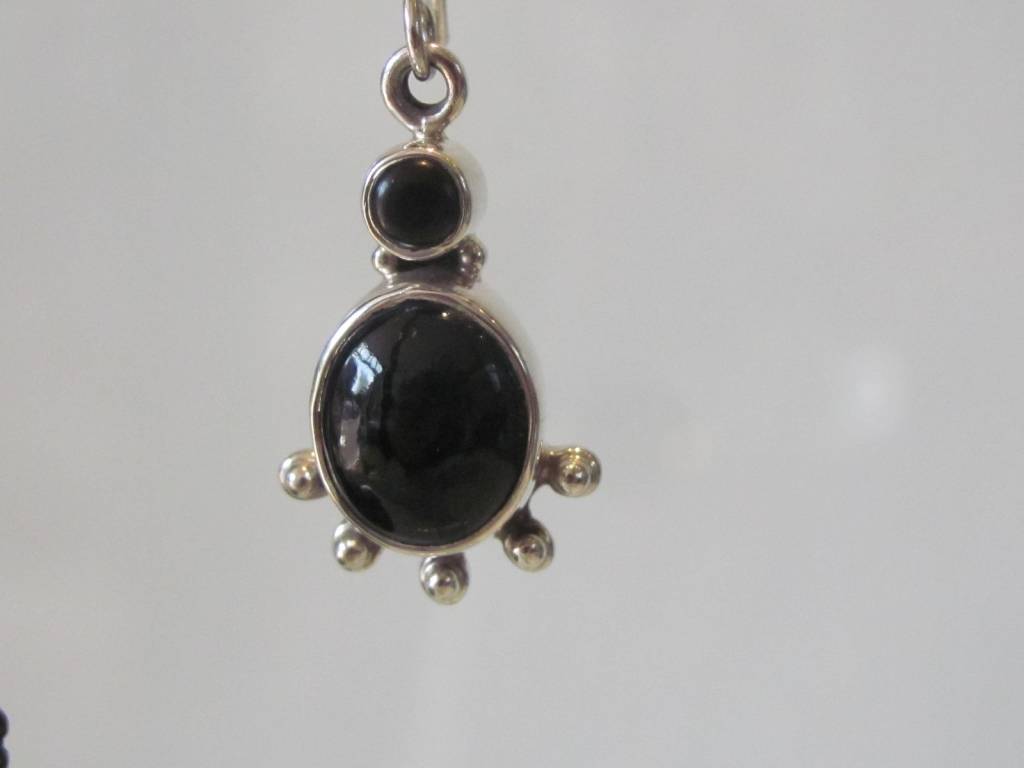 Earring silver onyx