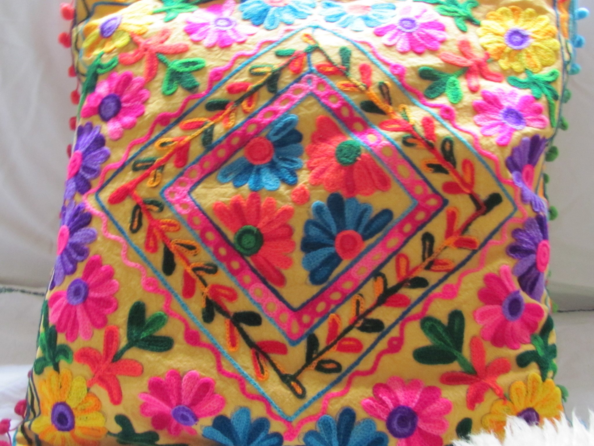 cushion cover susani embroiderd in Uzbeki style