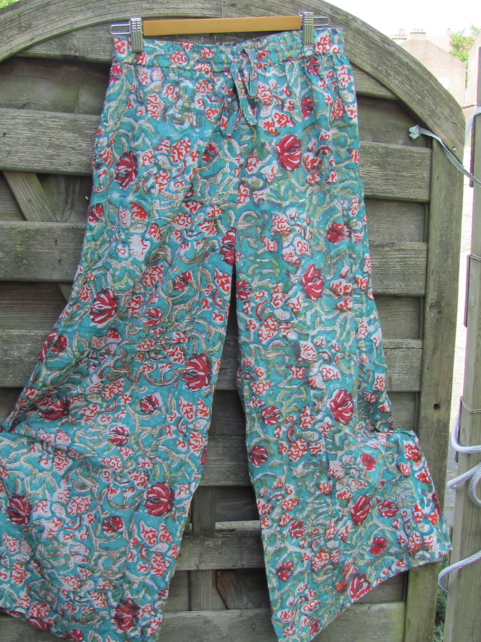 Pants wide legged, nice trouser  for summer casual wear