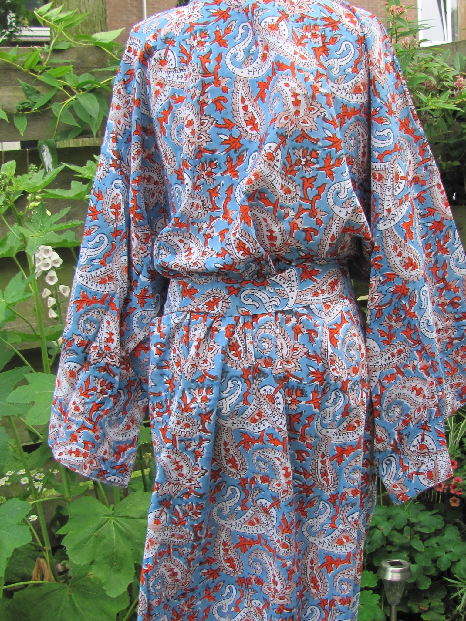 Kimono, dressing gown hand printed with vegetable dyes. 100% cotton