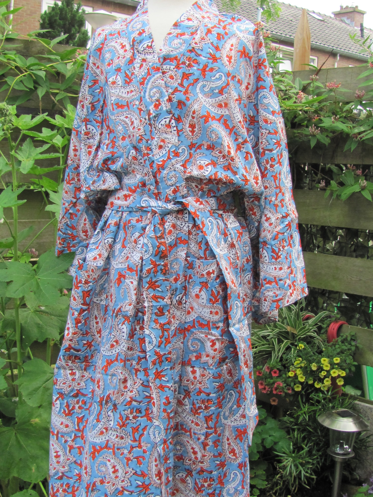 Kimono, dressing gown hand printed with vegetable dyes. 100% cotton