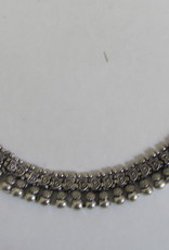 Necklace white metal