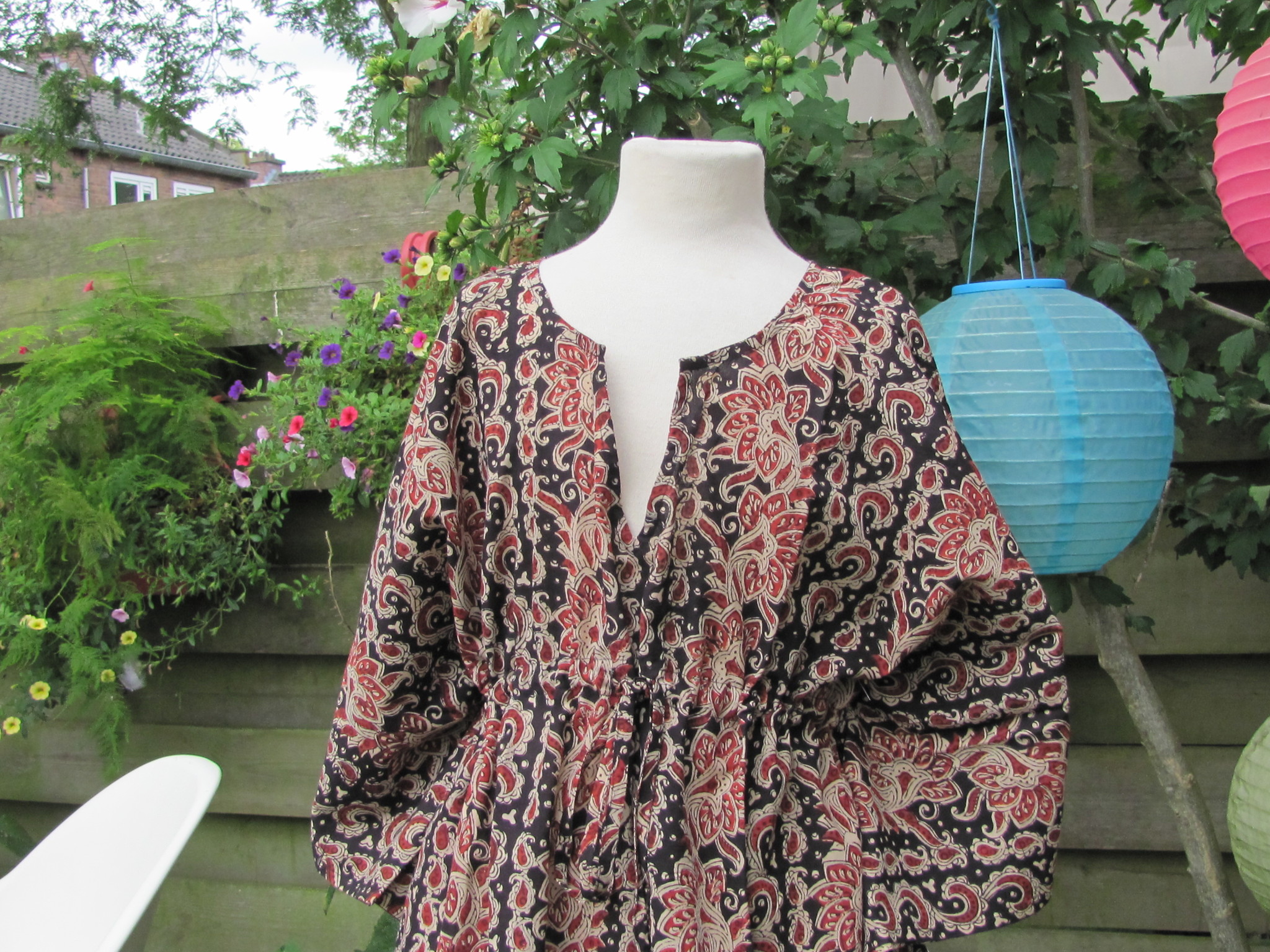 Kaftan short model hand printed