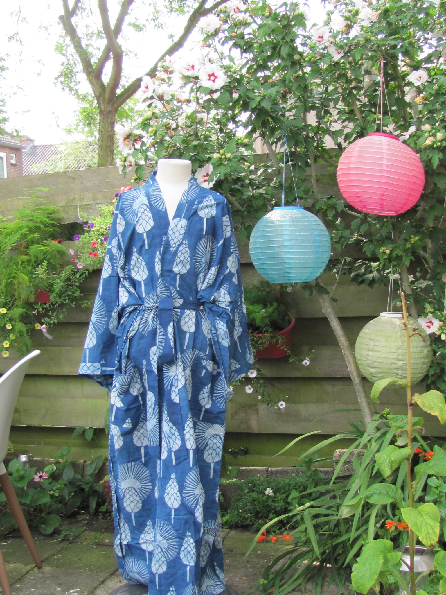 Kimono, dressing gown hand printed with vegetable dyes. 100% cotton