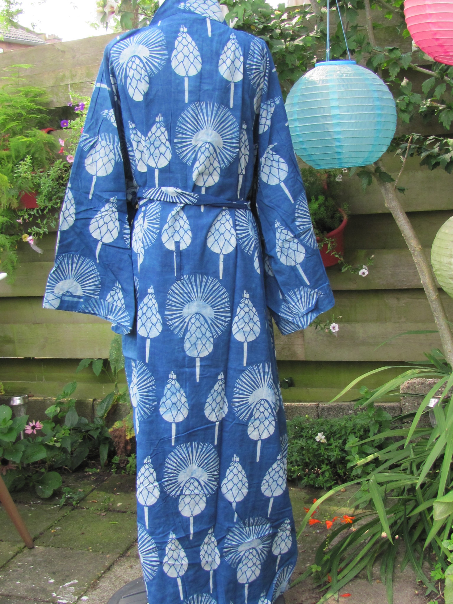 Kimono, dressing gown hand printed with vegetable dyes. 100% cotton