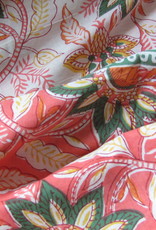 Bedspread super soft and reversible nice and big