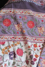 Bedspread super soft and reversible nice and big