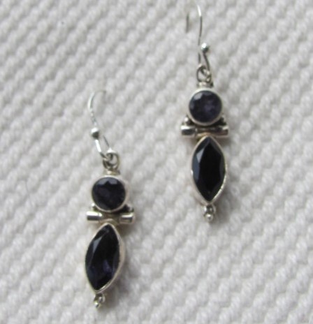 Earring silver with  iolite stone