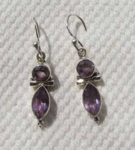 Earring silver with two amythist stones