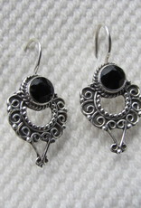 Earring  silver with facet cut onyx
