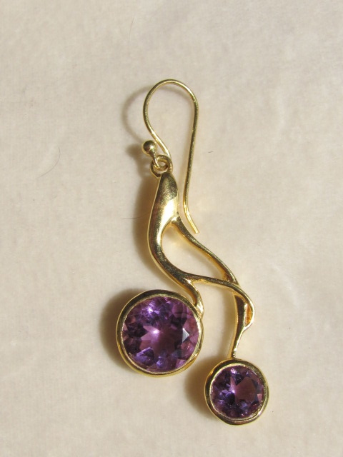 Earring goud on silver, amythists