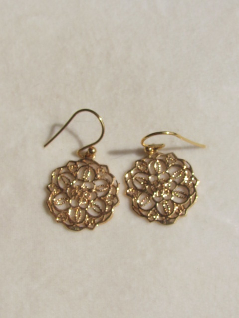 Earring gold on silver flower mandala