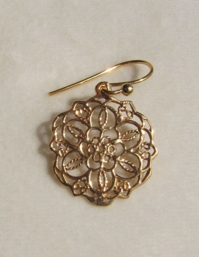 Earring gold on silver flower mandala