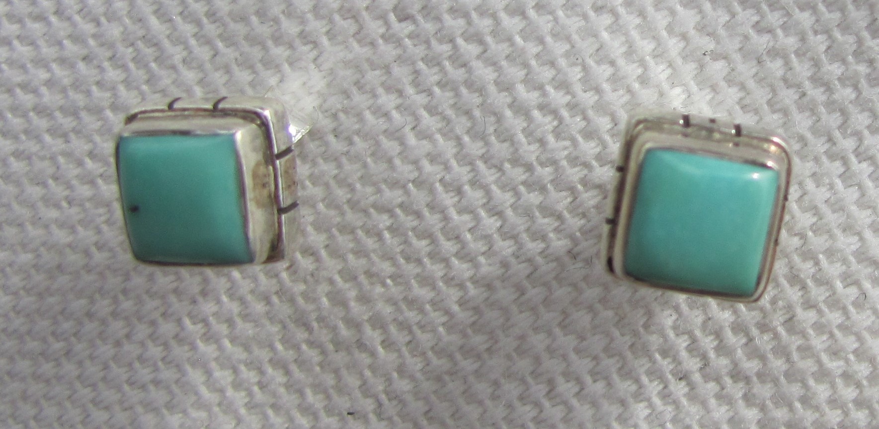 Earring silver stud with  turquoise