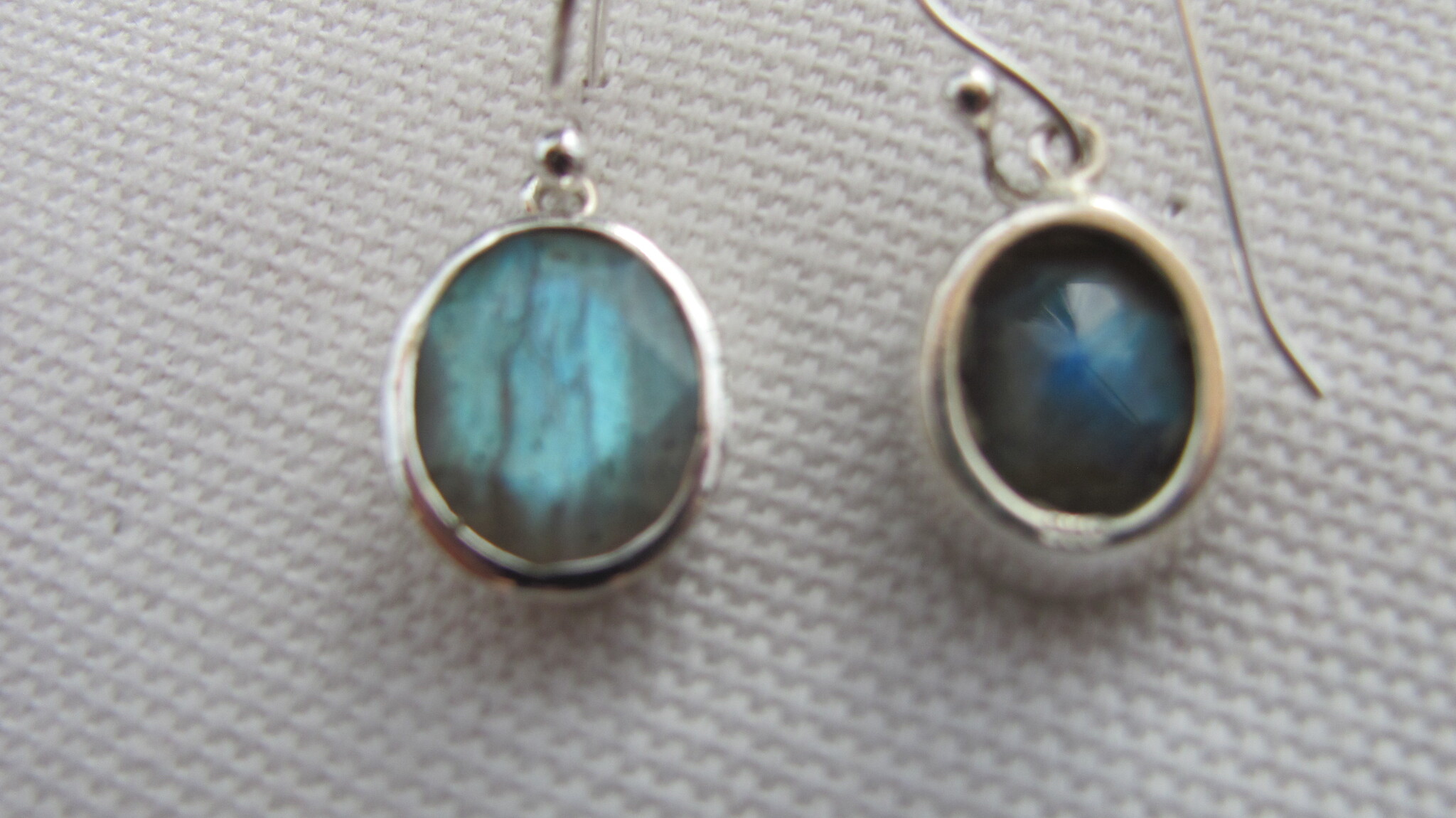 Earring silver with Labradorite