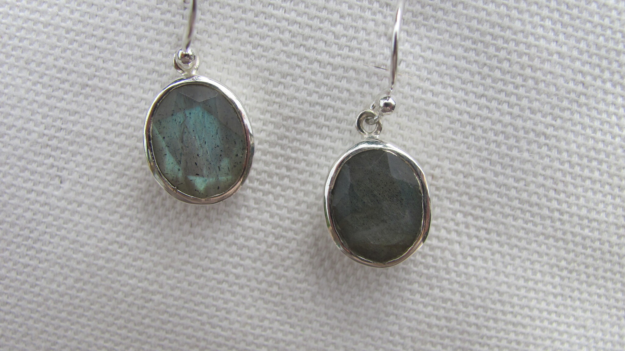 Earring silver with Labradorite