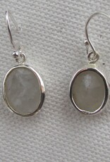 Earring silver with rainbow moonstone