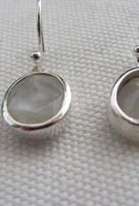 Earring silver with rainbow moonstone